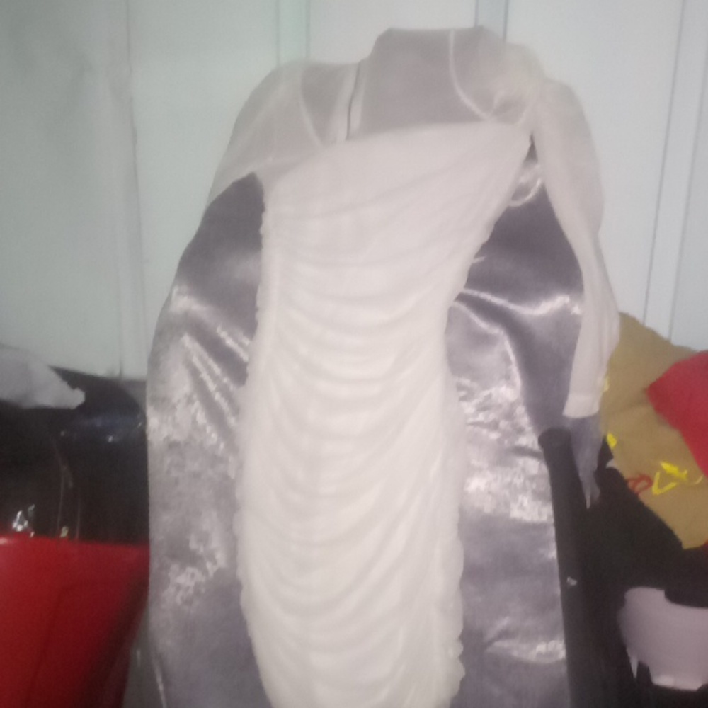 White with gold zipper fashion nova dress size M